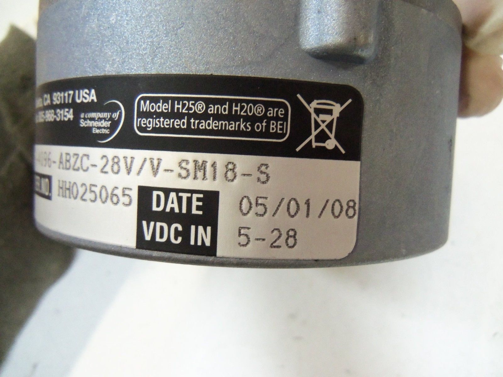 BEI INDUSTRIAL ENCODERS HS35F-62-R14-SS-4096-ABZC-28V  *NEW NO BOX*