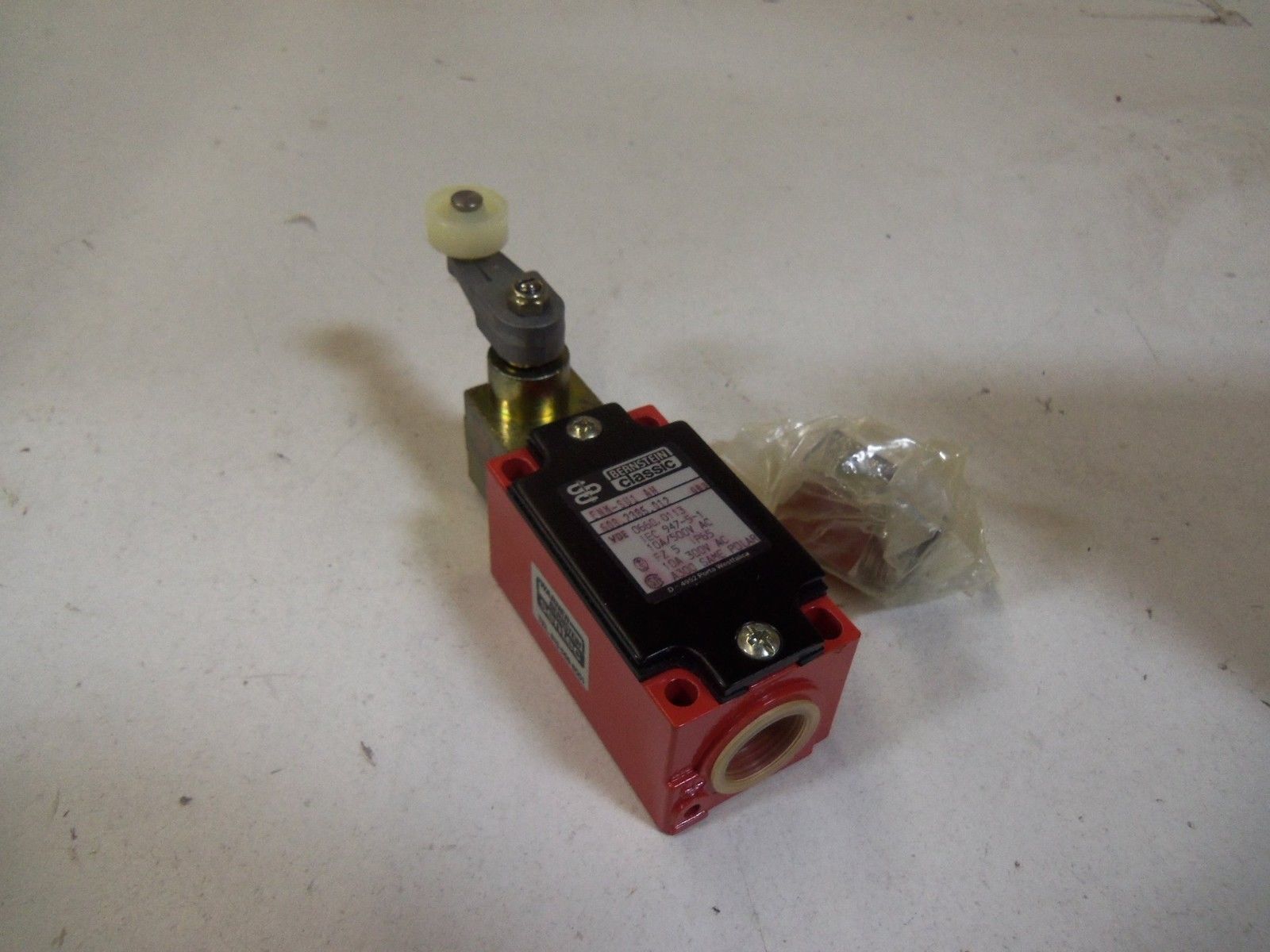 BERNSTEIN CLASSIC LIMIT SWITCH 608.2385.012 *NEW IN BOX*