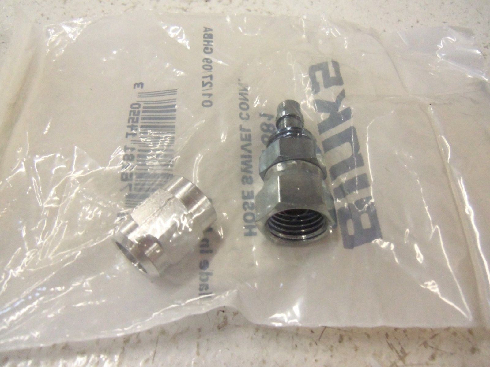 BINKS FITTINGS 72-1681 (WHITE BAG) *NEW IN FACTORY BAG*