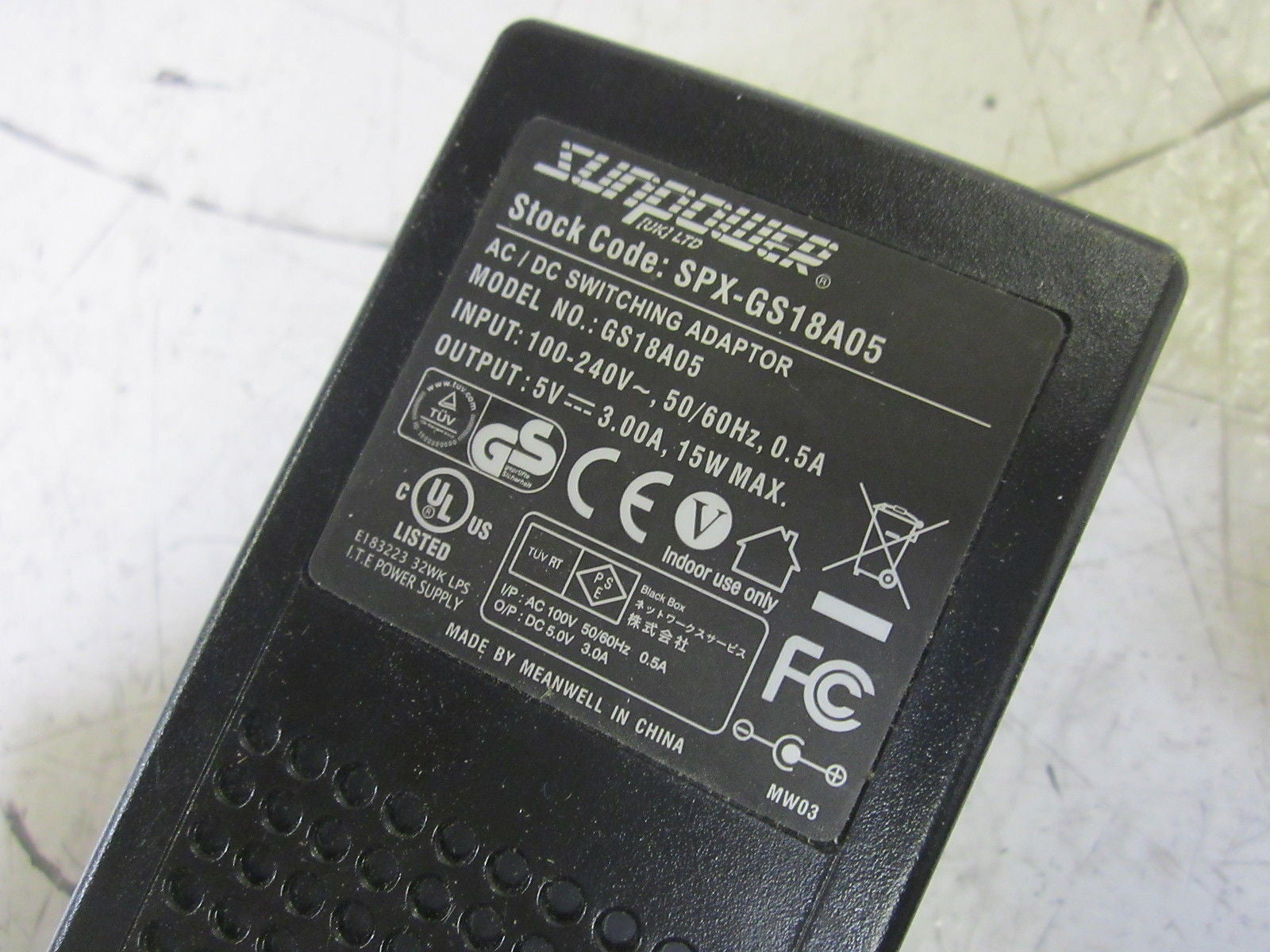 BLACK BOX SERVSWITCH ACU1007A CAT5 PS/2 EXTENDER W/ SPX-GS18A05 *NEW NO BOX*