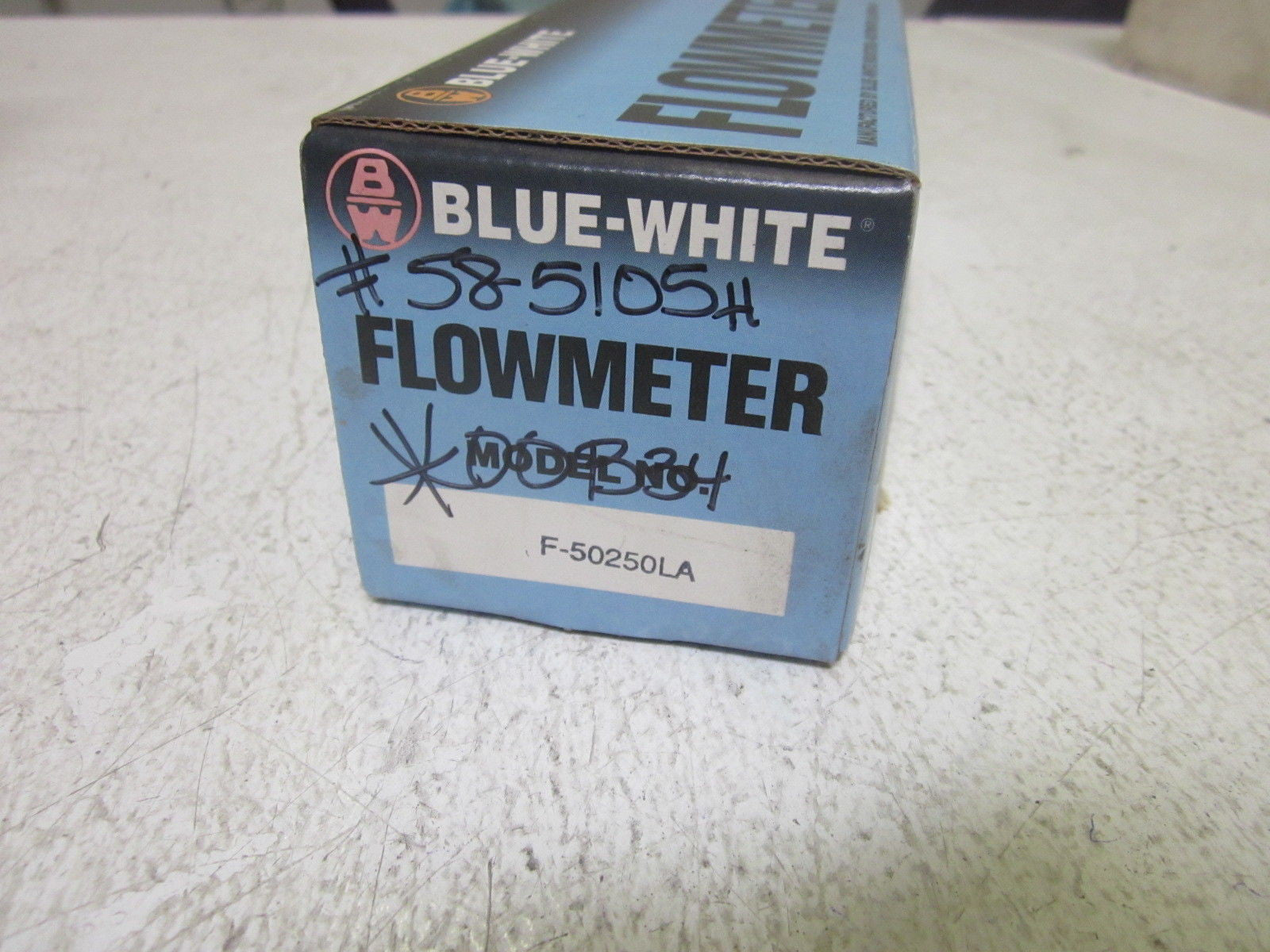 BLUEWHITE F-50250LA FLOW METER *NEW IN BOX*