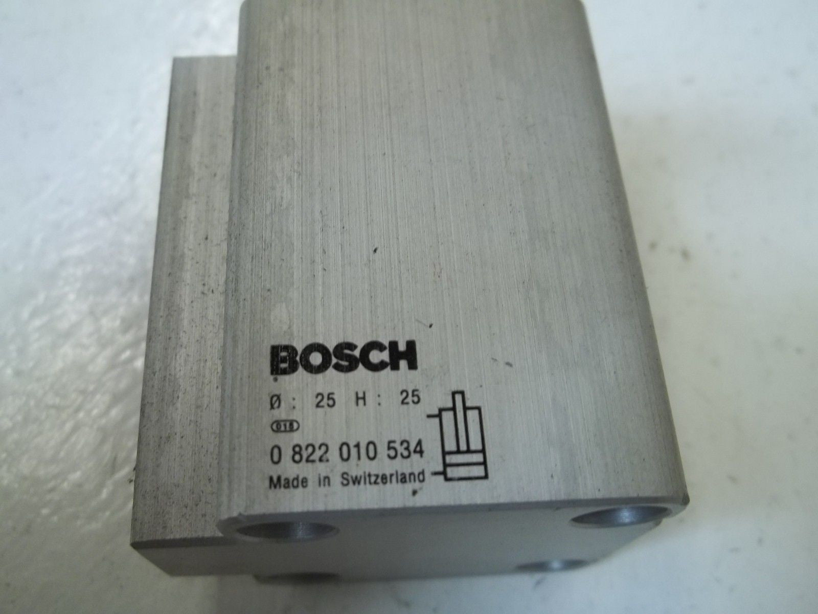BOSCH 0 822 010 534 *USED*