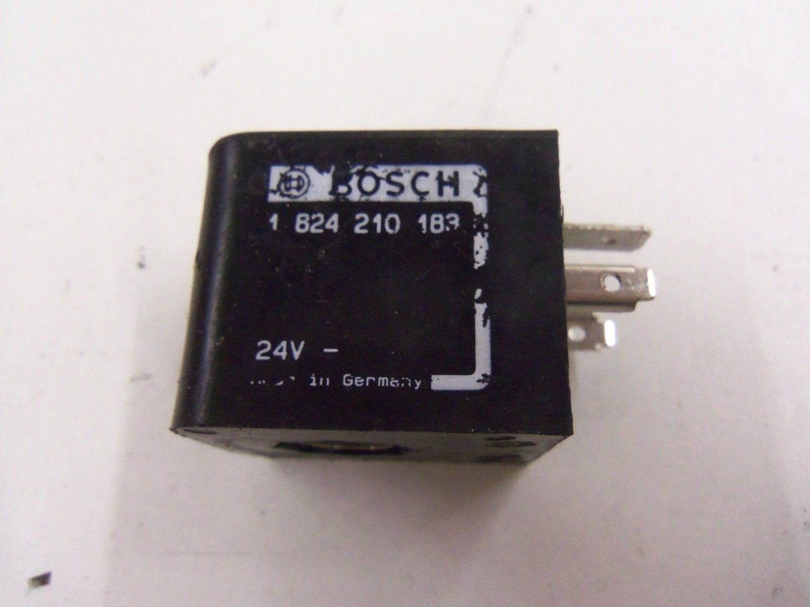 BOSCH 1 824 210 183 24V *USED*