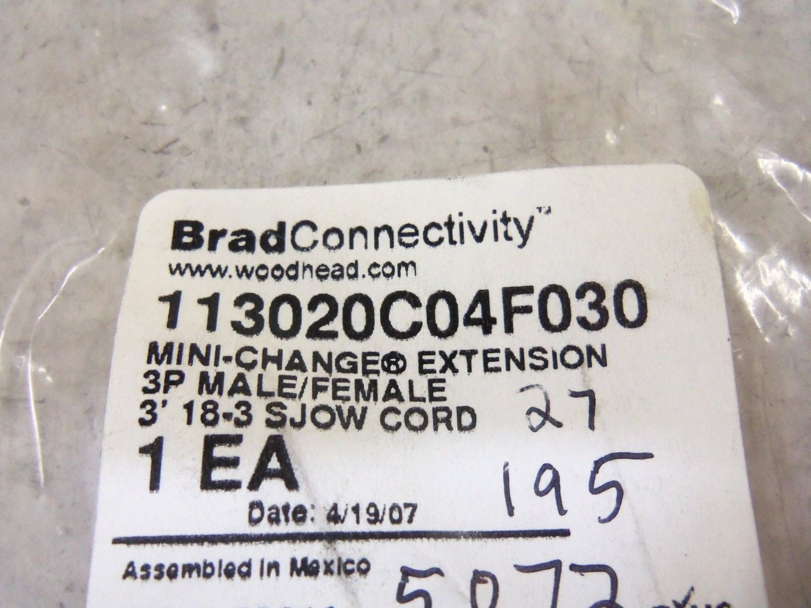 BRAD CONNECTIVITY 113020C04F030 CONNECTOR *NEW IN FACTORY BAG*