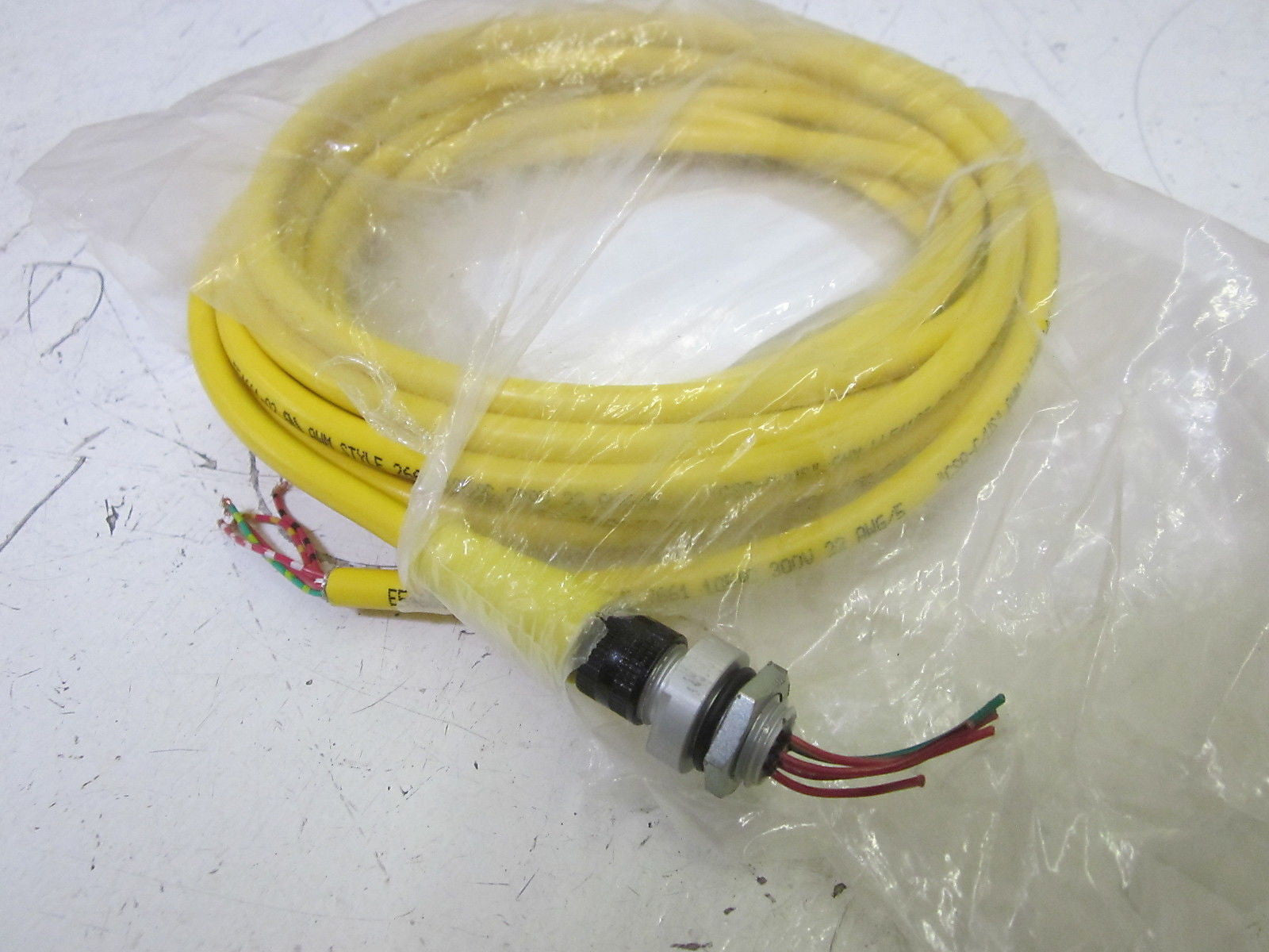 BRAD CONNECTIVITY 1200720537 MALE 5P CABLE *USED*