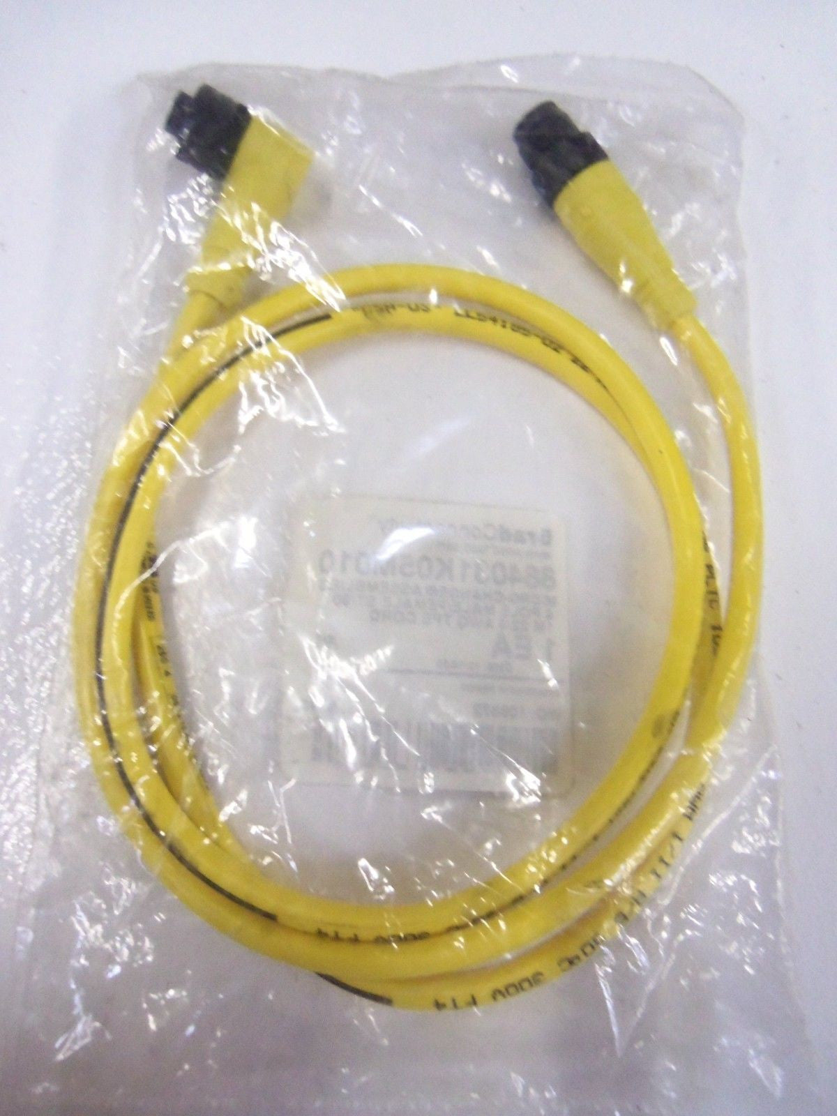 BRAD CONNECTIVITY 884031K05M010 CORDSET  *NEW IN BAG*