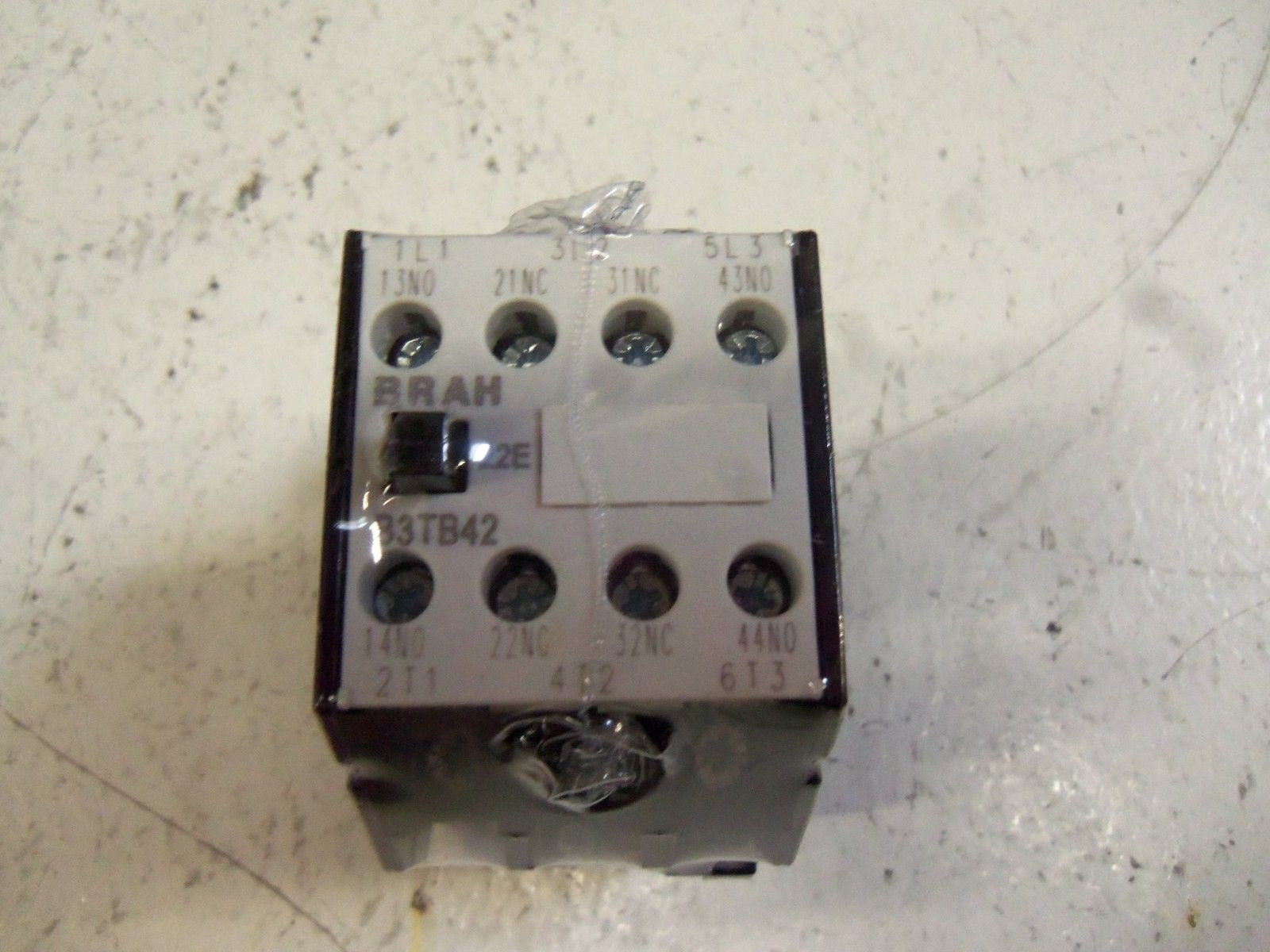 BRAH ELECTRIC B3TB4222 CONTACTOR *NEW IN BOX*