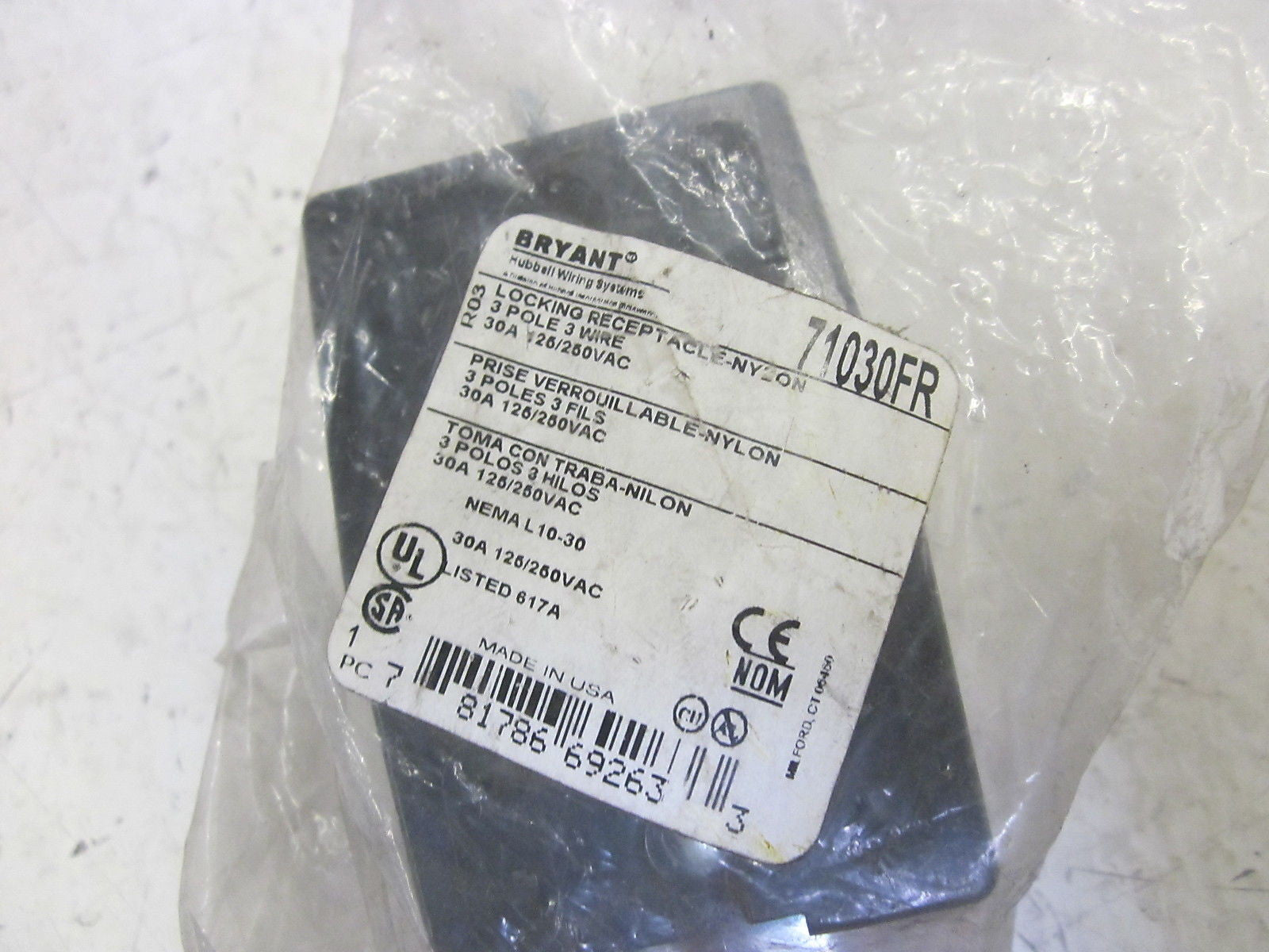 BRYANT 71030FR LOCKING RECEPTACLE 30A 125/250VAC *NEW IN A FACTORY BAG*