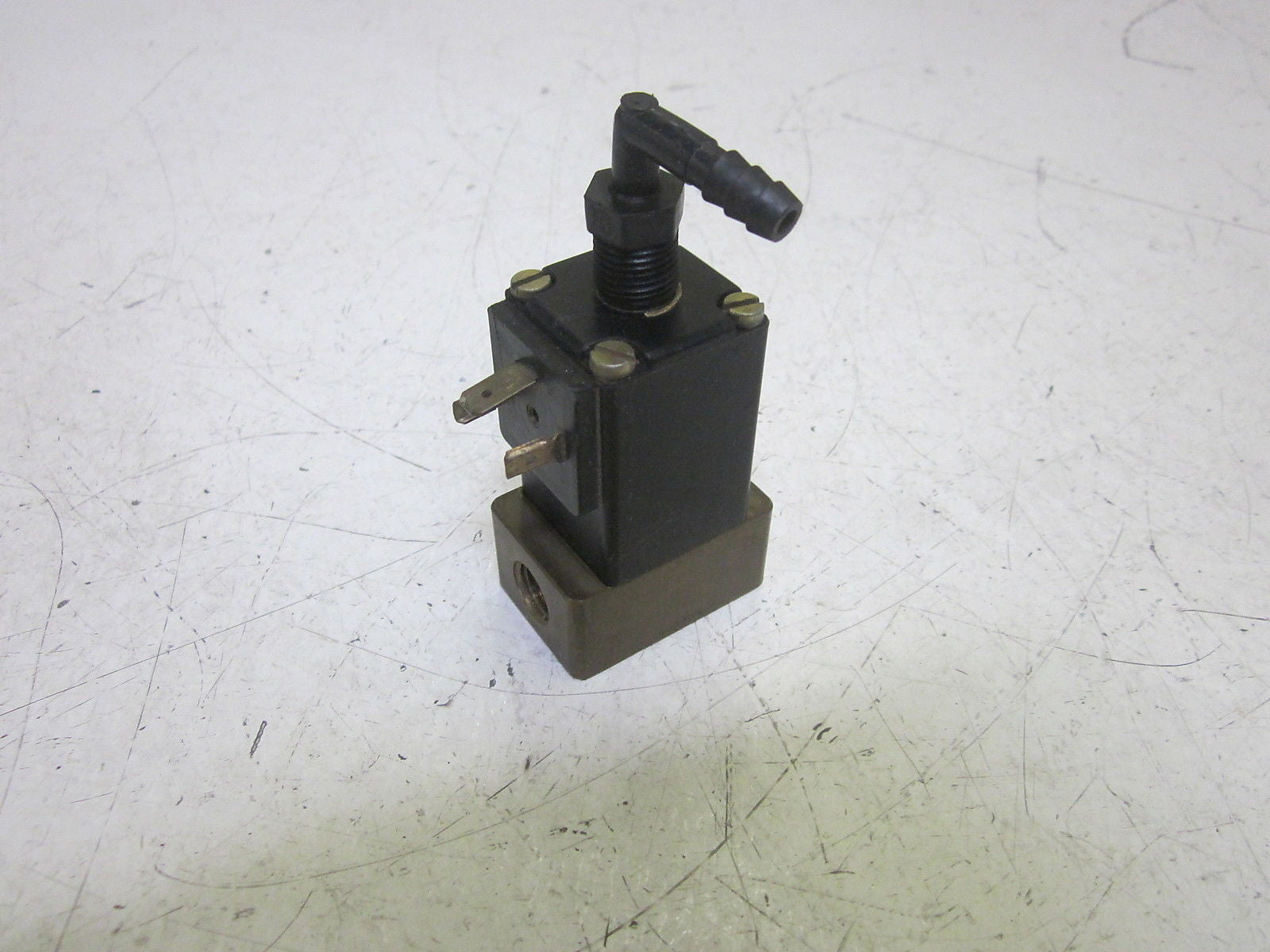 BURCKET 450529 SOLENOID VALVE 110/120V *USED*