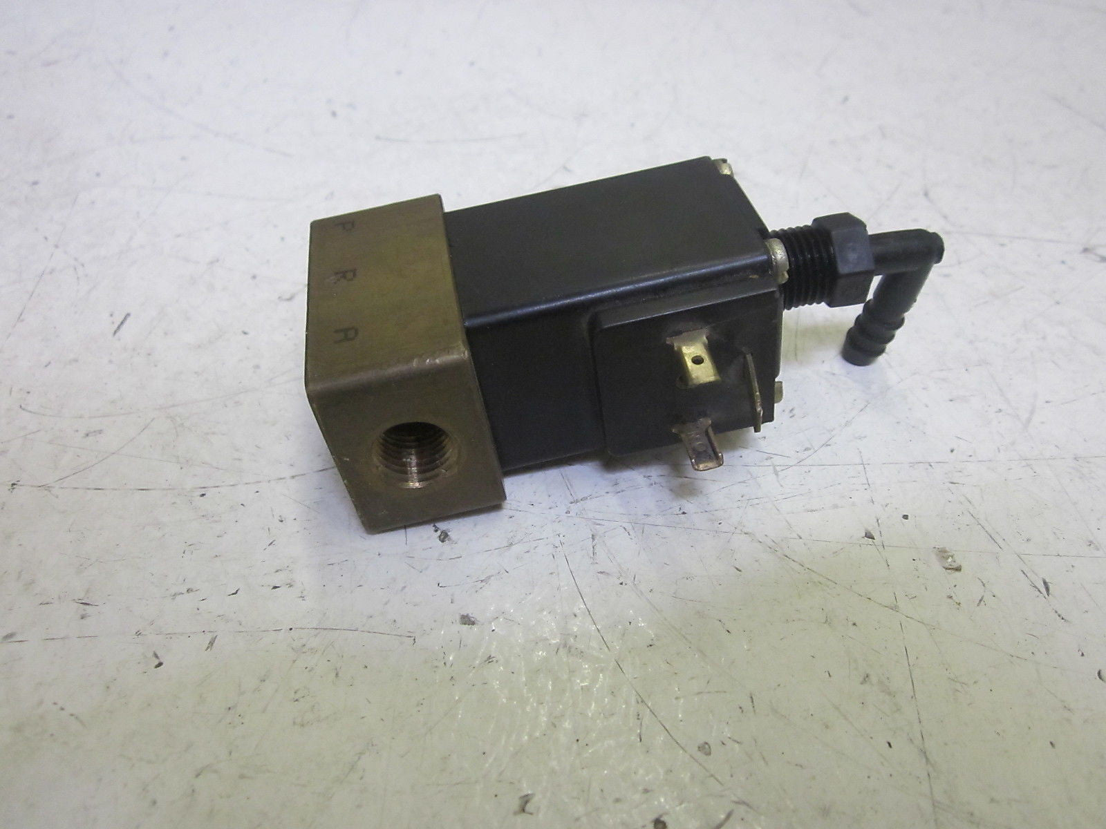 BURCKET 450529 SOLENOID VALVE 110/120V *USED*