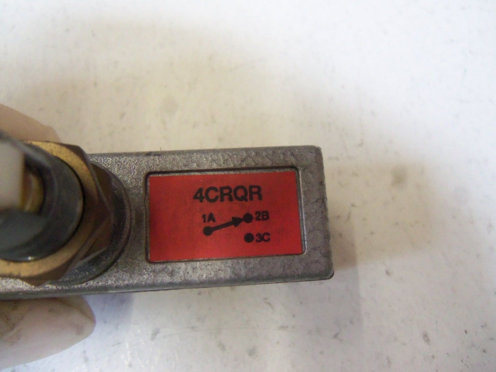BURGESS LIMIT SWITCH 4CRQR *USED*