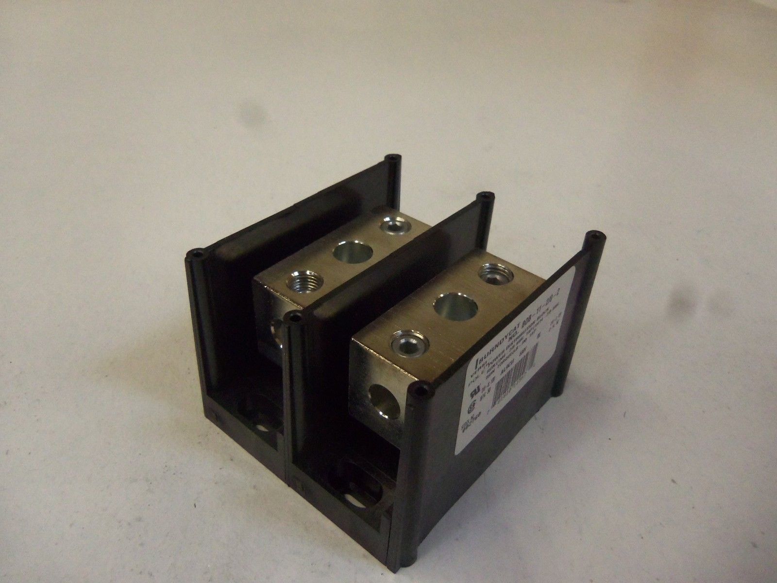 BURNDY BDB-11-2/0-2 *NEW IN BOX*