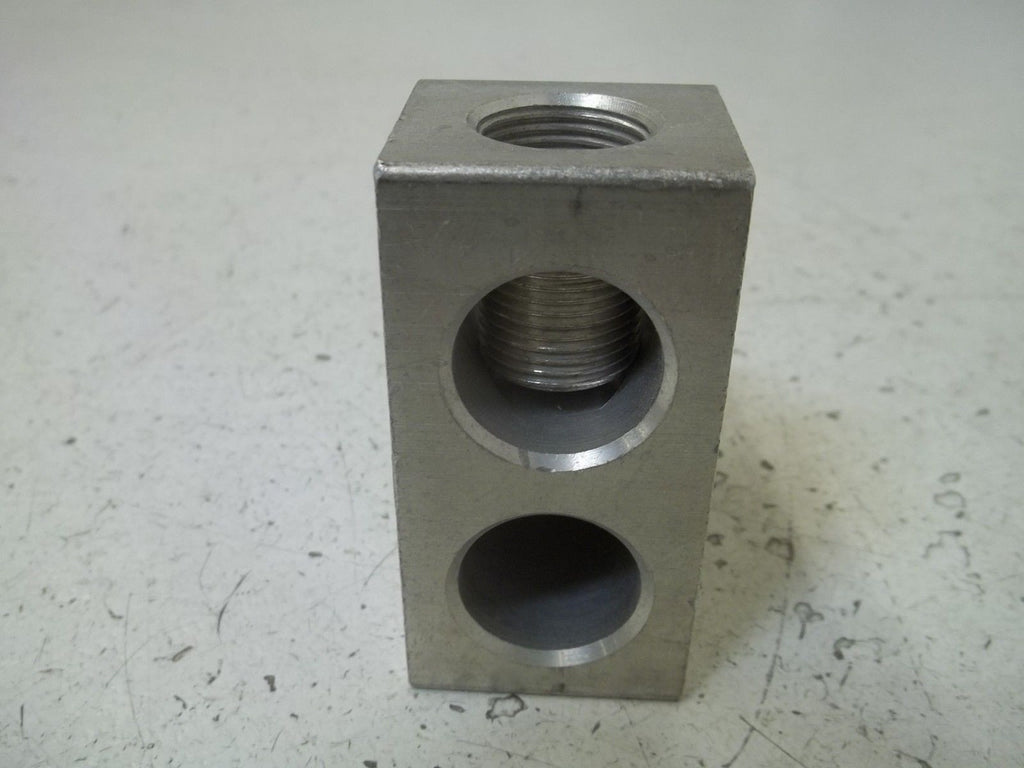 BURNDY K11A36U-2 UNIVERSAL TERM *NEW IN BOX*