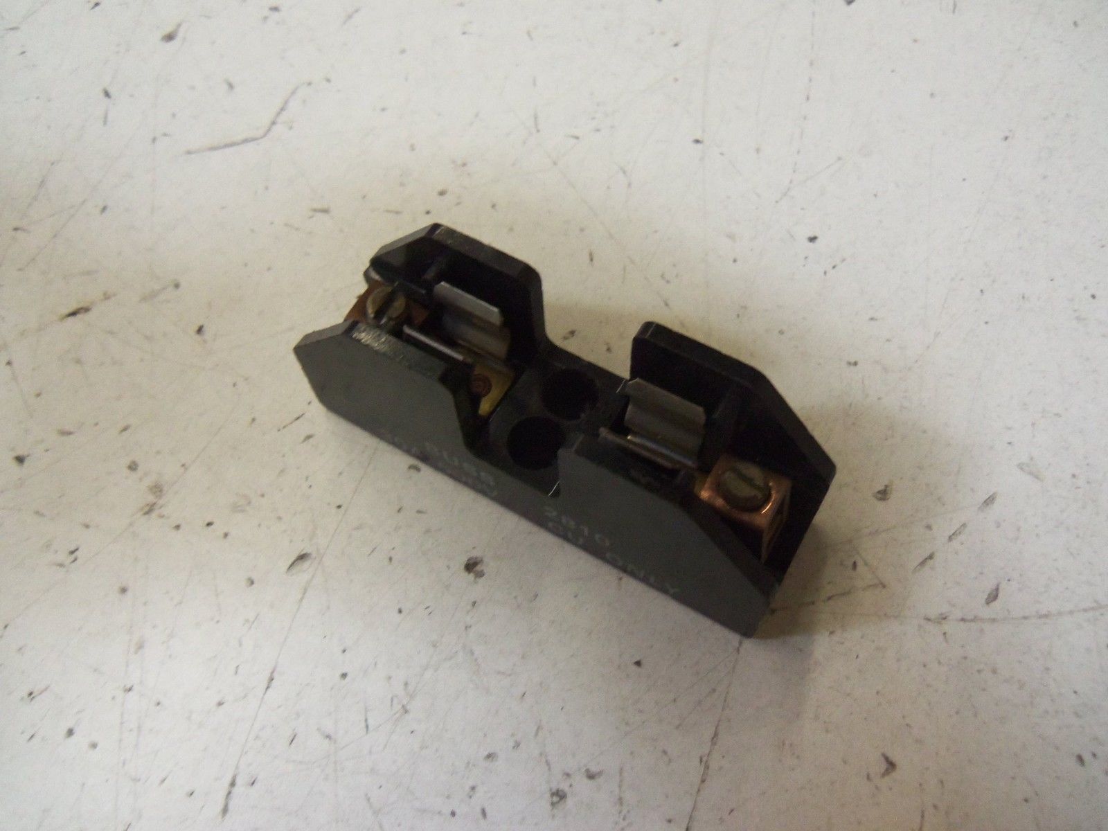 BUSS 2810 *USED*