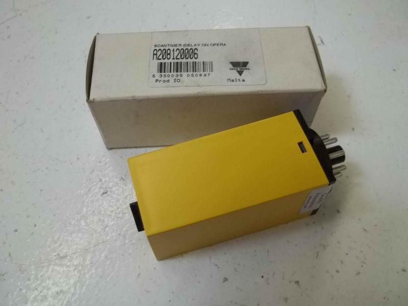CARLO GAVAZZI A208120006 *NEW IN BOX*