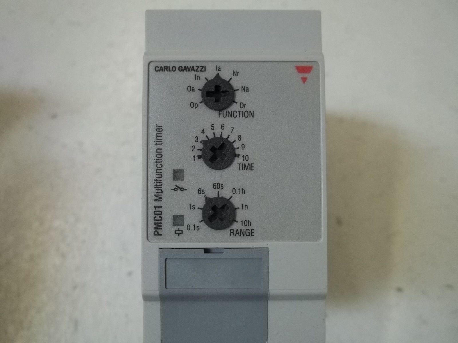 CARLO GAVAZZI PMC01D115 MULTIFUCTION TIMER *USED*
