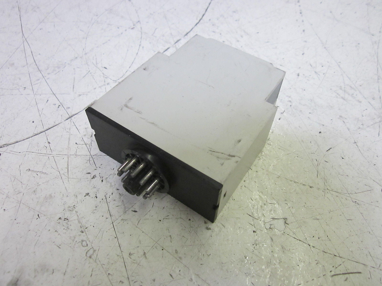CARLO GAVAZZI PUA01CB23500V VOLTAGE MONITORING RELAY 115/230VAC *USED*