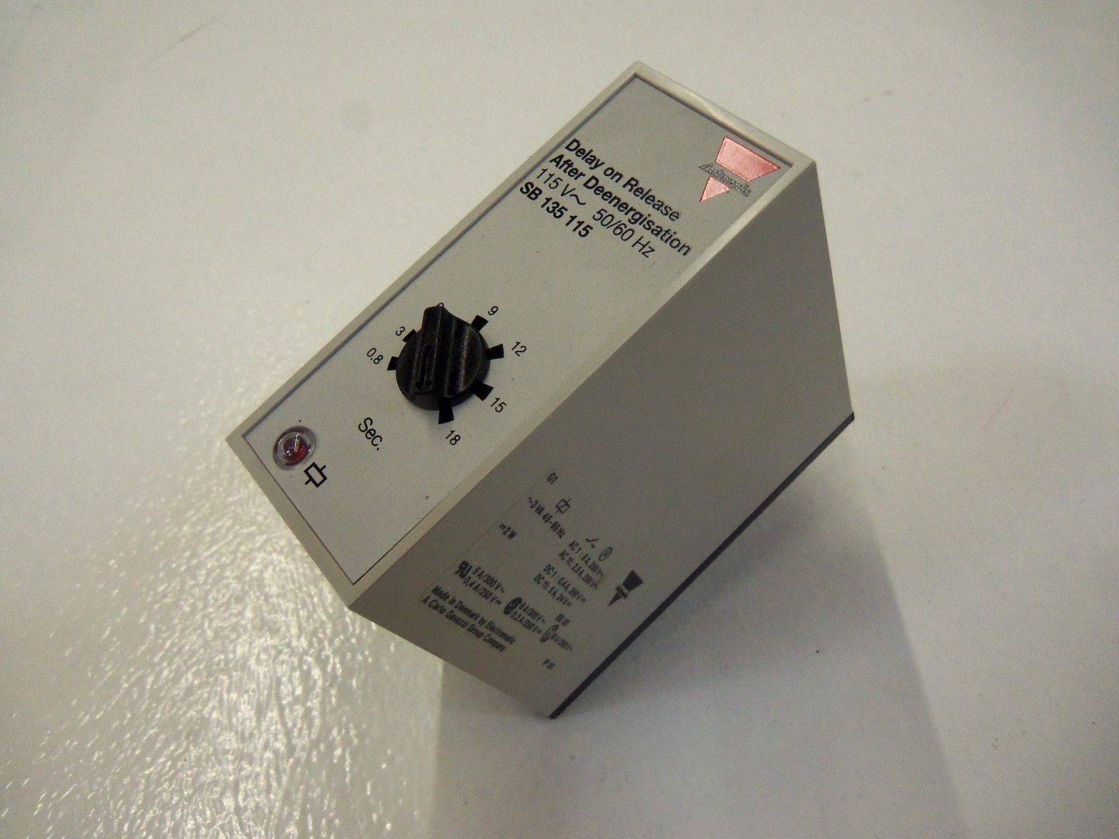 CARLO GAVAZZI SB13511518S *NEW IN BOX*