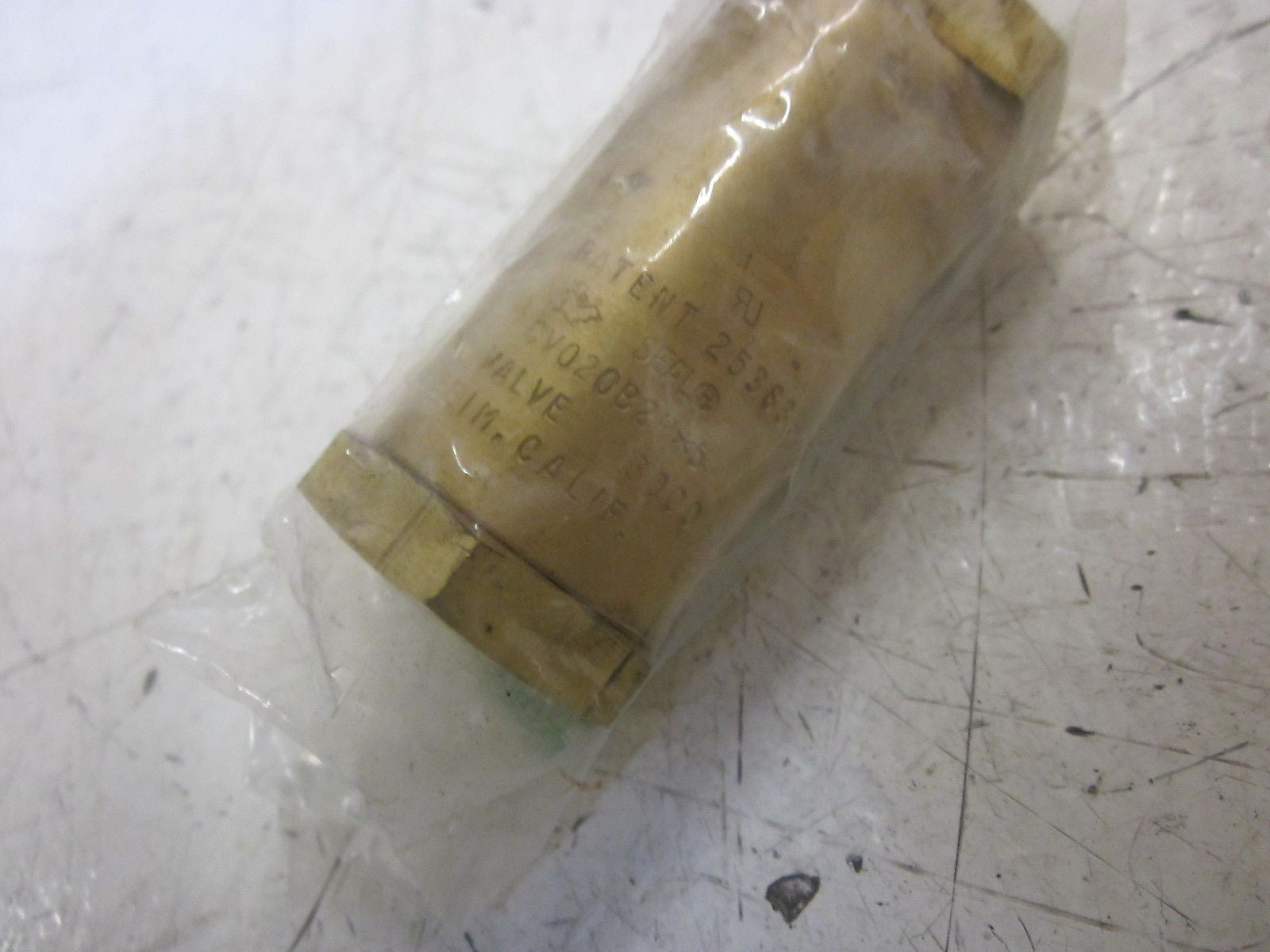 CARRIER 19DG660002 CHECK VALVE  *NEW IN BOX*