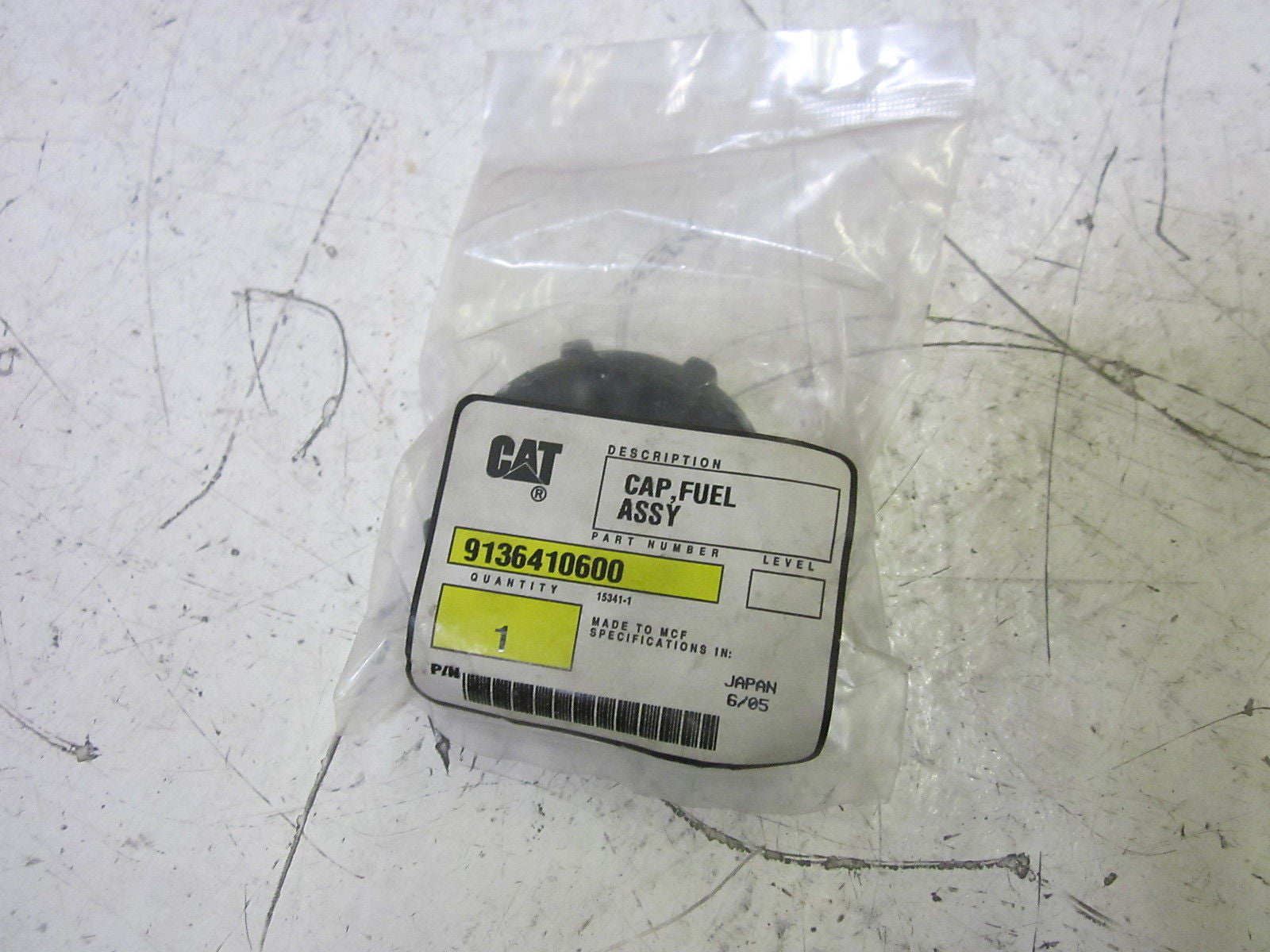 CAT 9136410600 FUEL CAP  *NEW IN A FACTORY BAG*