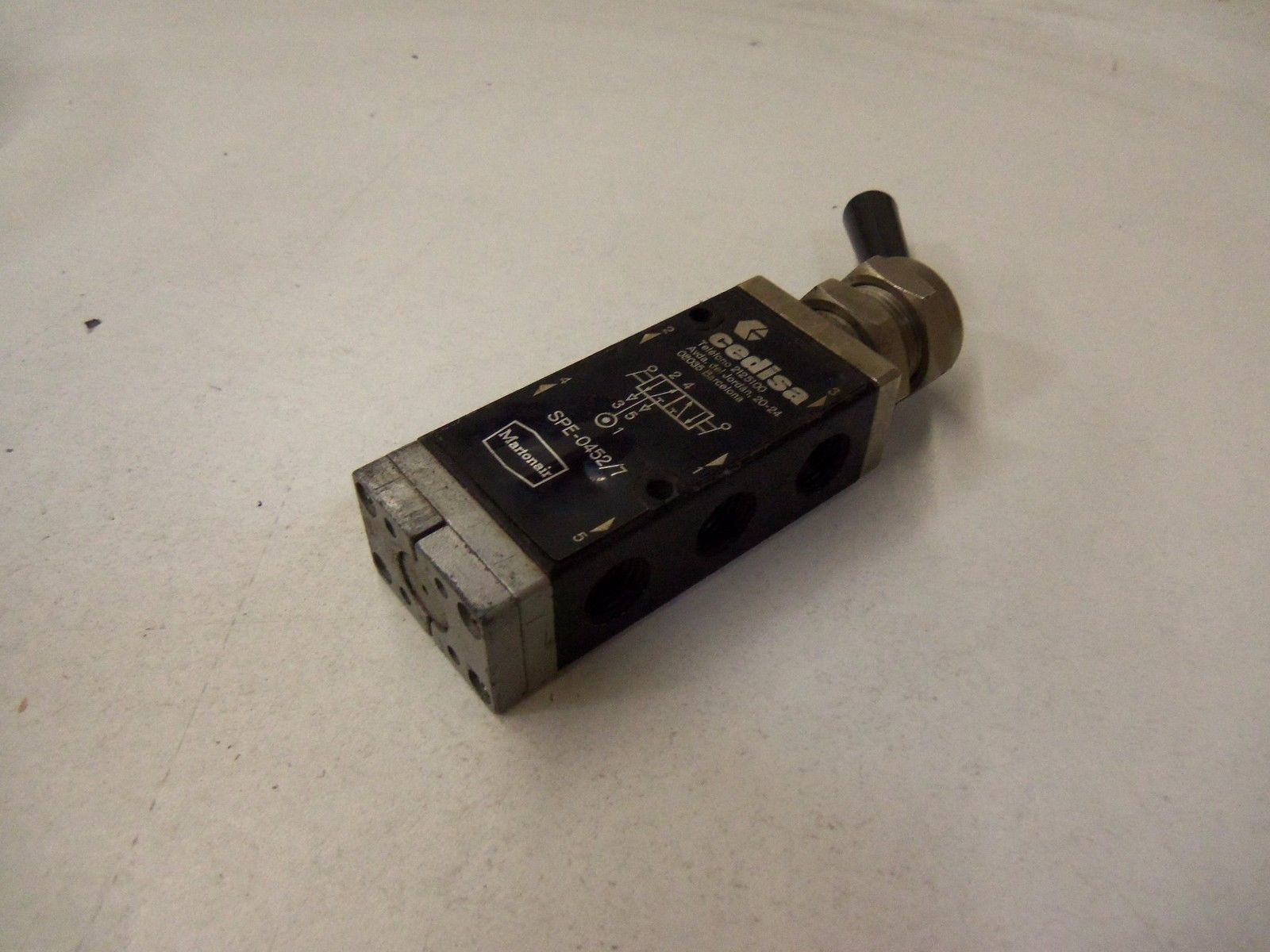 MARTONAIR SPE-0452/7 PNEUMATIC TOGGLE VALVE *USED*