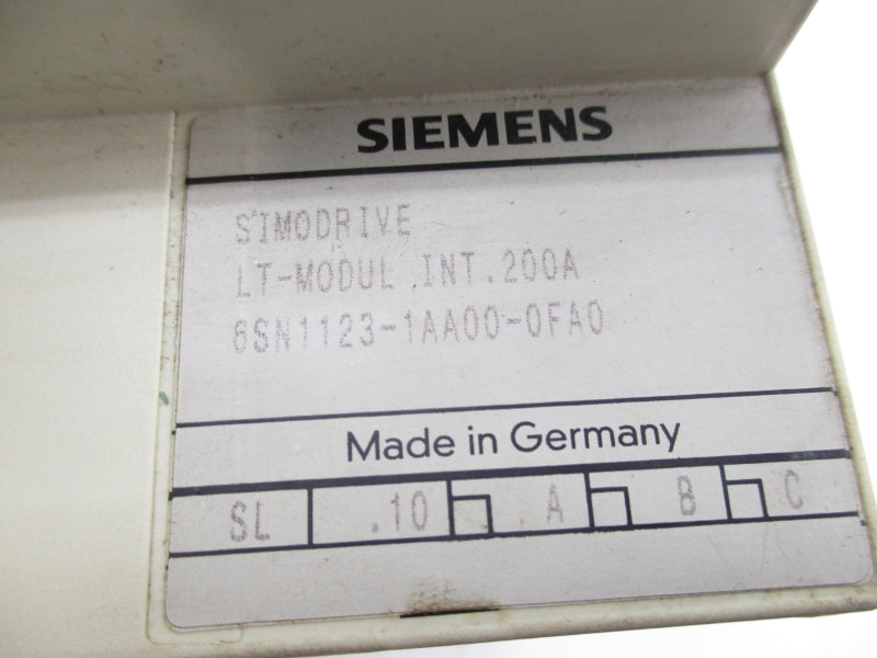 SIEMENS 6SN1123-1AA00-0FA0 200A UNMP