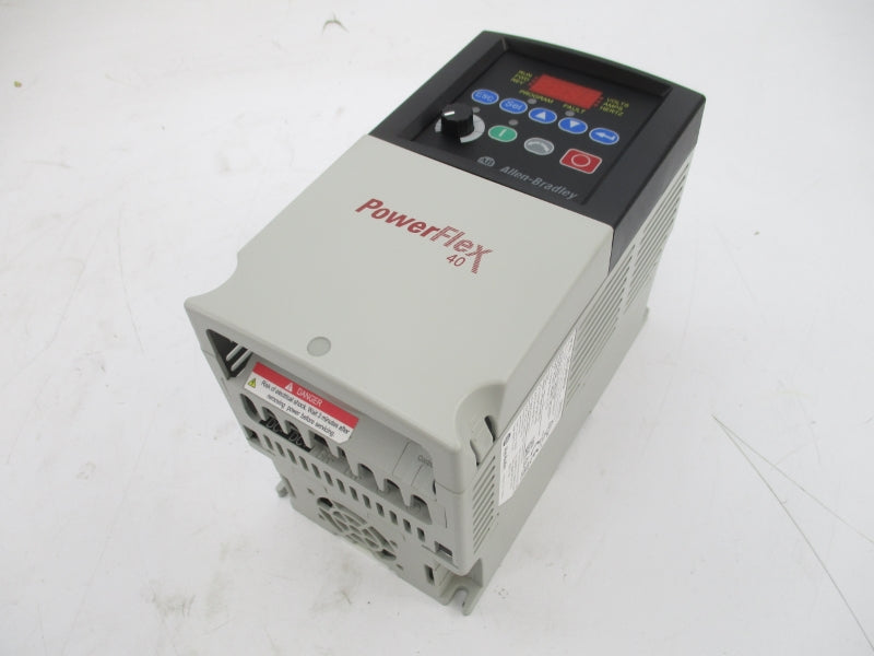 ALLEN BRADLEY 22B-D4P0N104 SER. A F/W 7.02 342-528VAC 5.7A NSMP