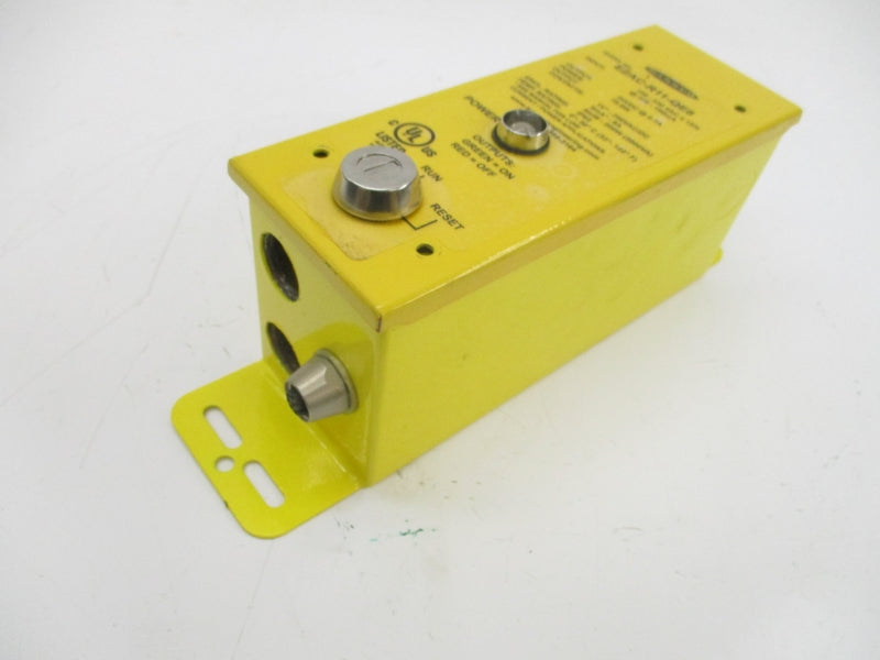 BANNER ENGINEERING EZAC-R11-QE8 100-230VAC 8A UNMP