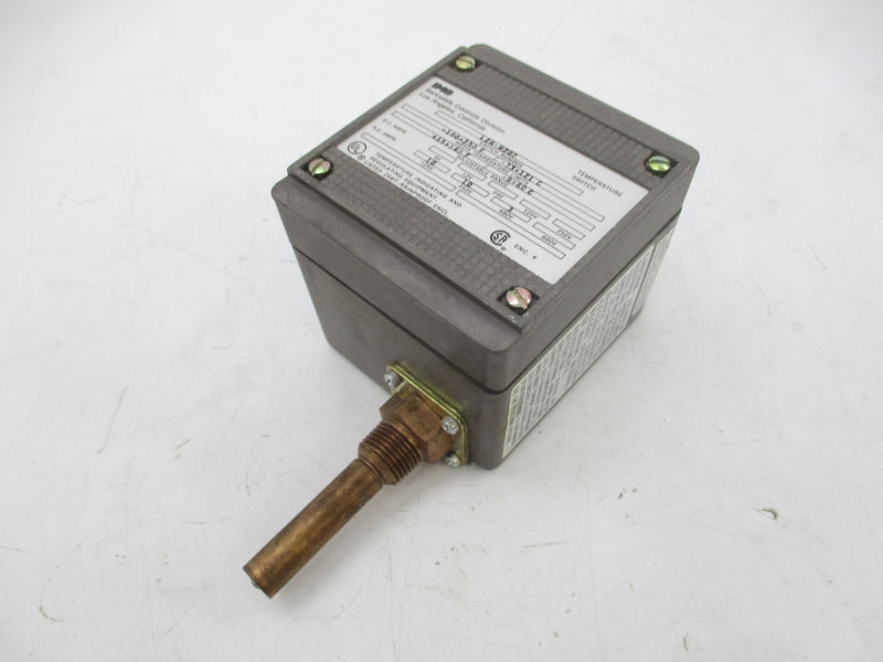 BARKSDALE CONTROLS L2H-H202 600V 3A NSMP