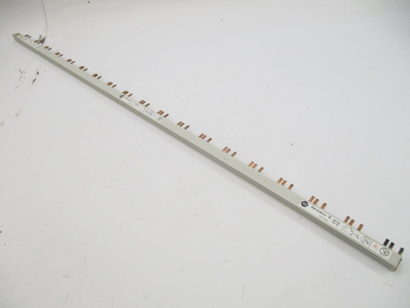 ALLEN BRADLEY 1492-ACBCL3 SER. B 480VAC 30A (BR/WH) NSMP