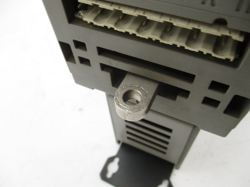CONTROL TECHNIQUES DB140NP 380/460V 5.5A (AS PICTURED) UNMP