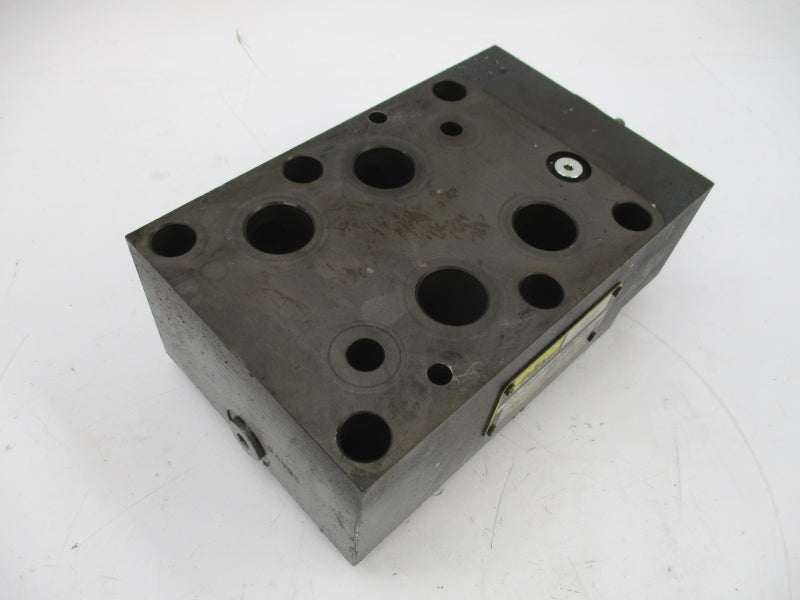 PARKER RM6PT25SN31 3000PSI UNMP
