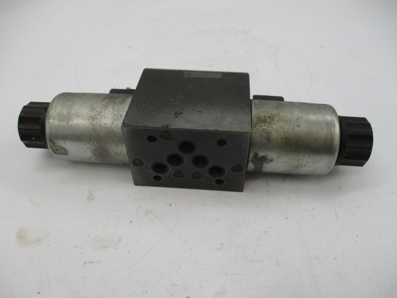 PARKER D3W4CNJP 24VDC 5000PSI UNMP