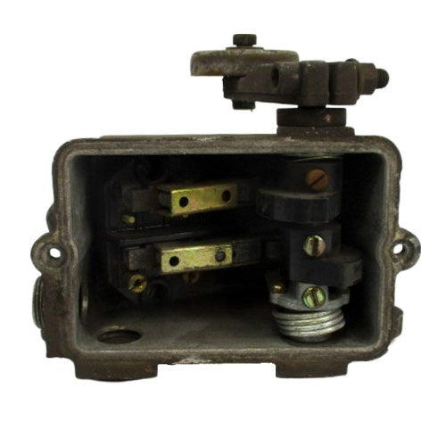 JOSLYN CLARK HLA-3 (MISSING COVER) 600VAC UNMP