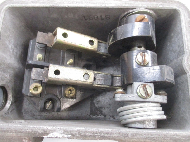 JOSLYN CLARK HLA-3 (MISSING COVER) 600VAC UNMP