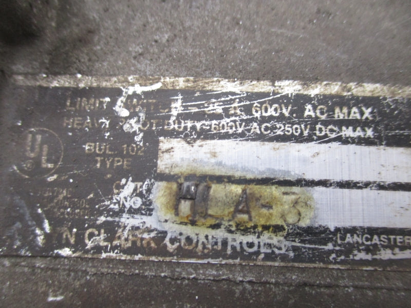 JOSLYN CLARK HLA-3 (MISSING COVER) 600VAC UNMP
