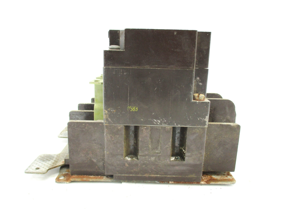 CUTLER HAMMER C10FN3 SER. B1 110/120V 135A UNMP