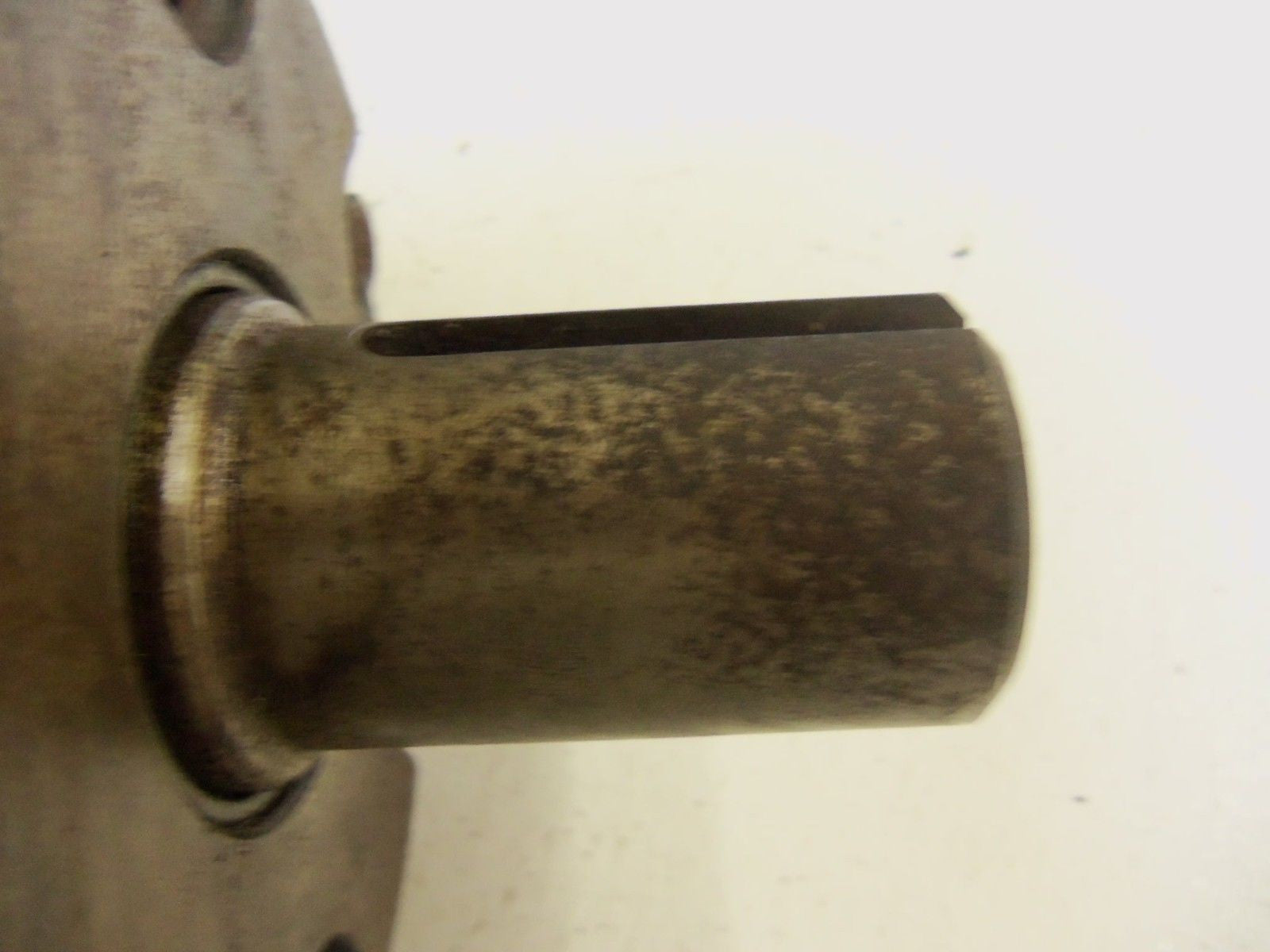 CHAR-LYNN 1121068 MOTOR *USED*