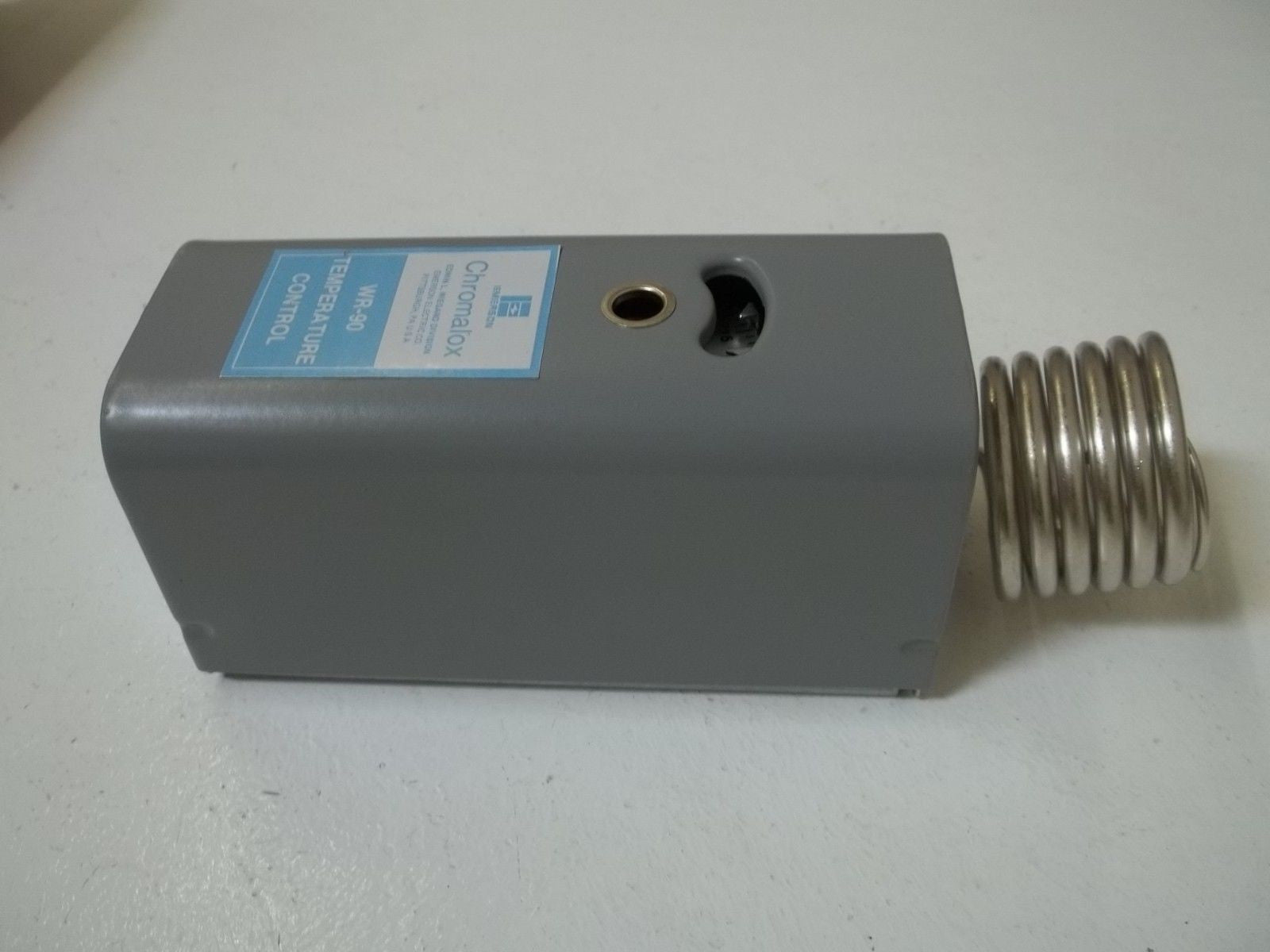 CHROMALOX WR-90 TEMPERATURE CONTROL *NEW IN BOX*