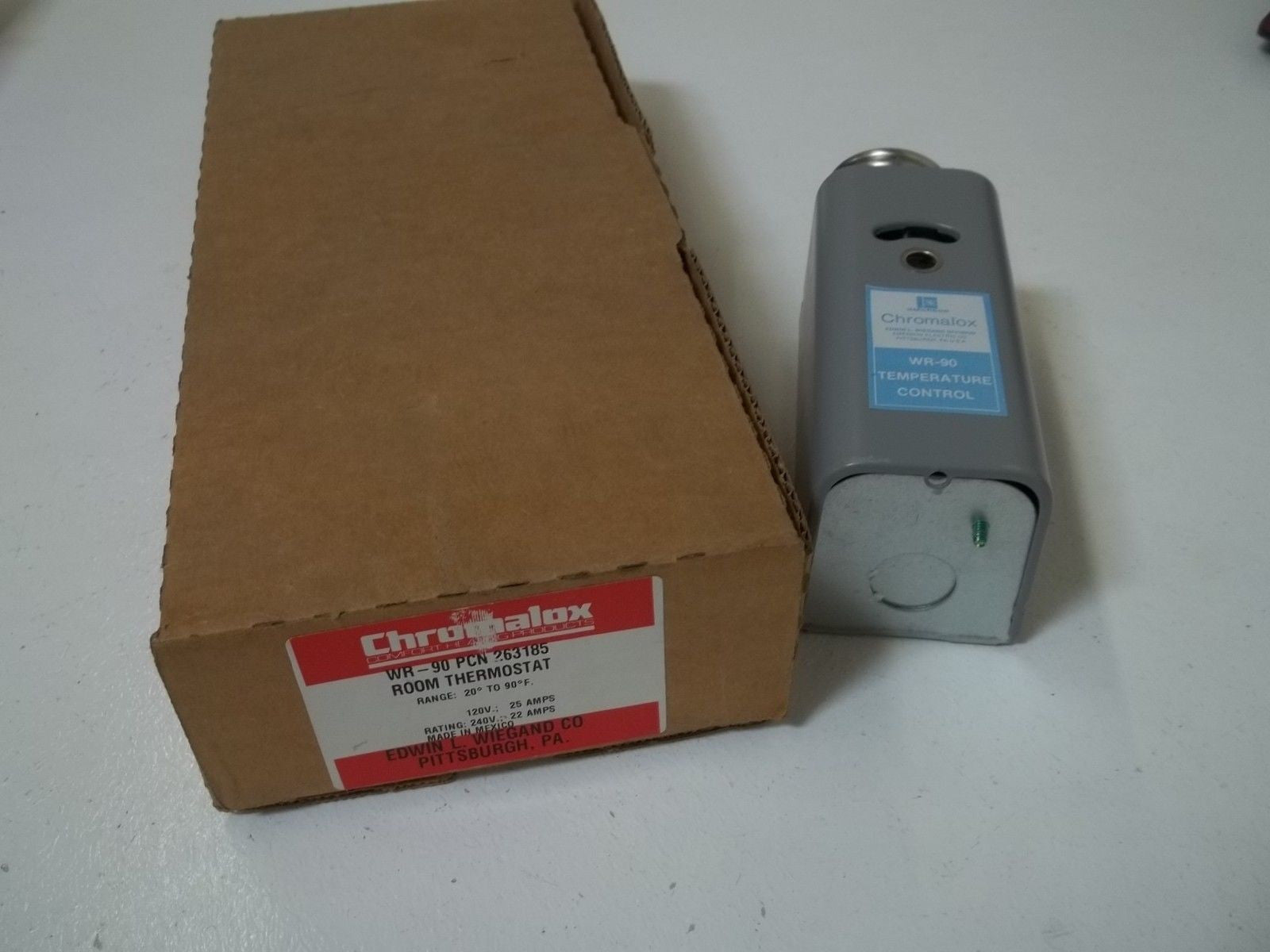 CHROMALOX WR-90 TEMPERATURE CONTROL *NEW IN BOX*
