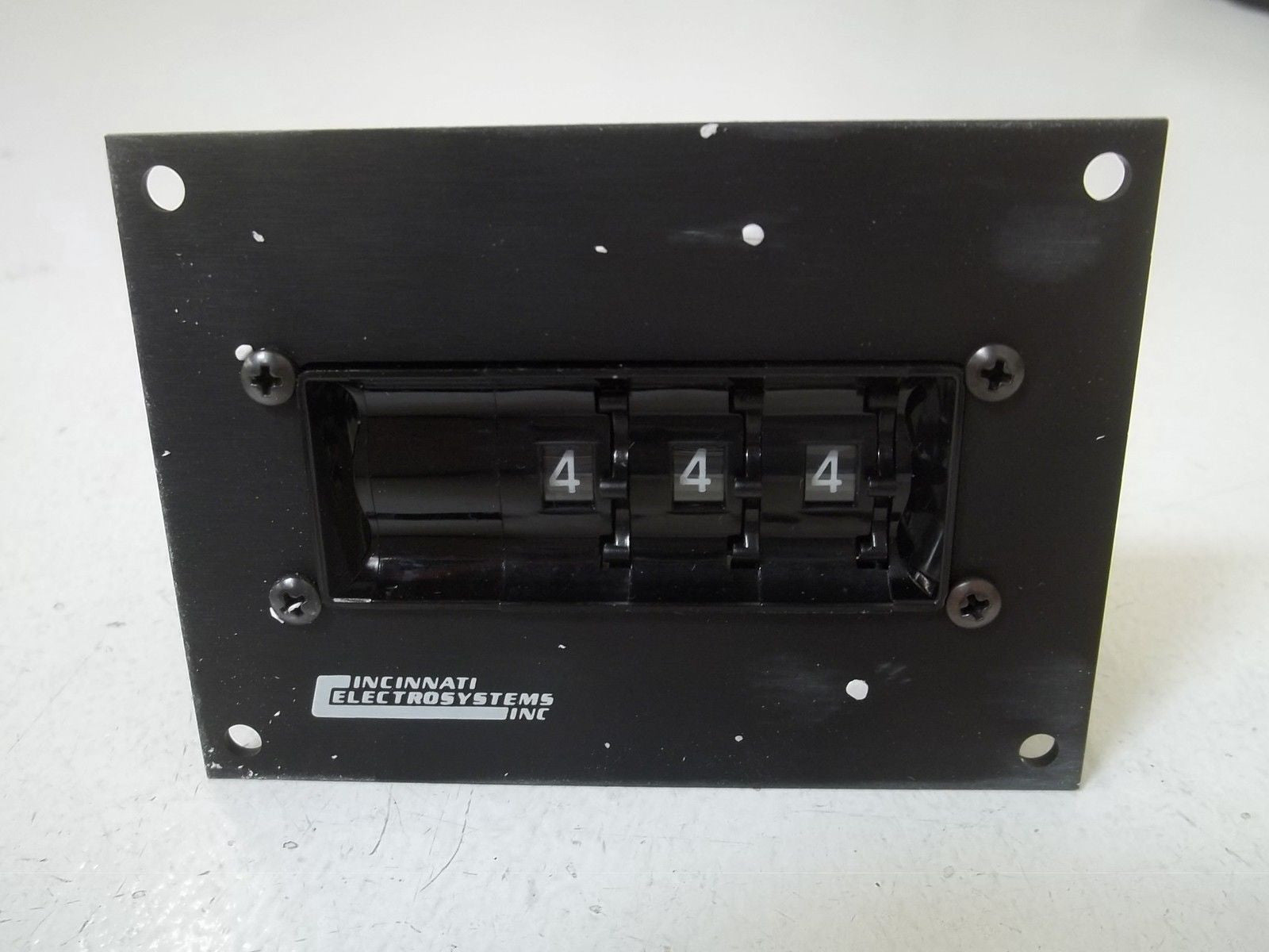 CINCINNATI ELECTROSYSTEMS 829-3-AC DIGIT SWITCH   *USED*