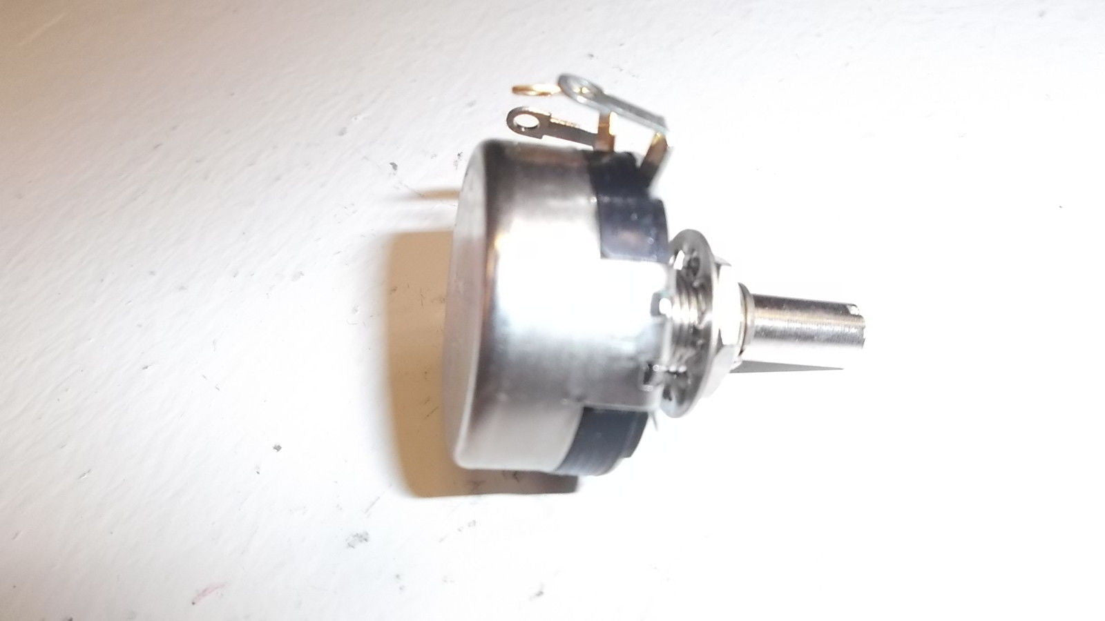CLAROSTAT POTENTIOMETER RA20NASD102A *NEW IN BOX*
