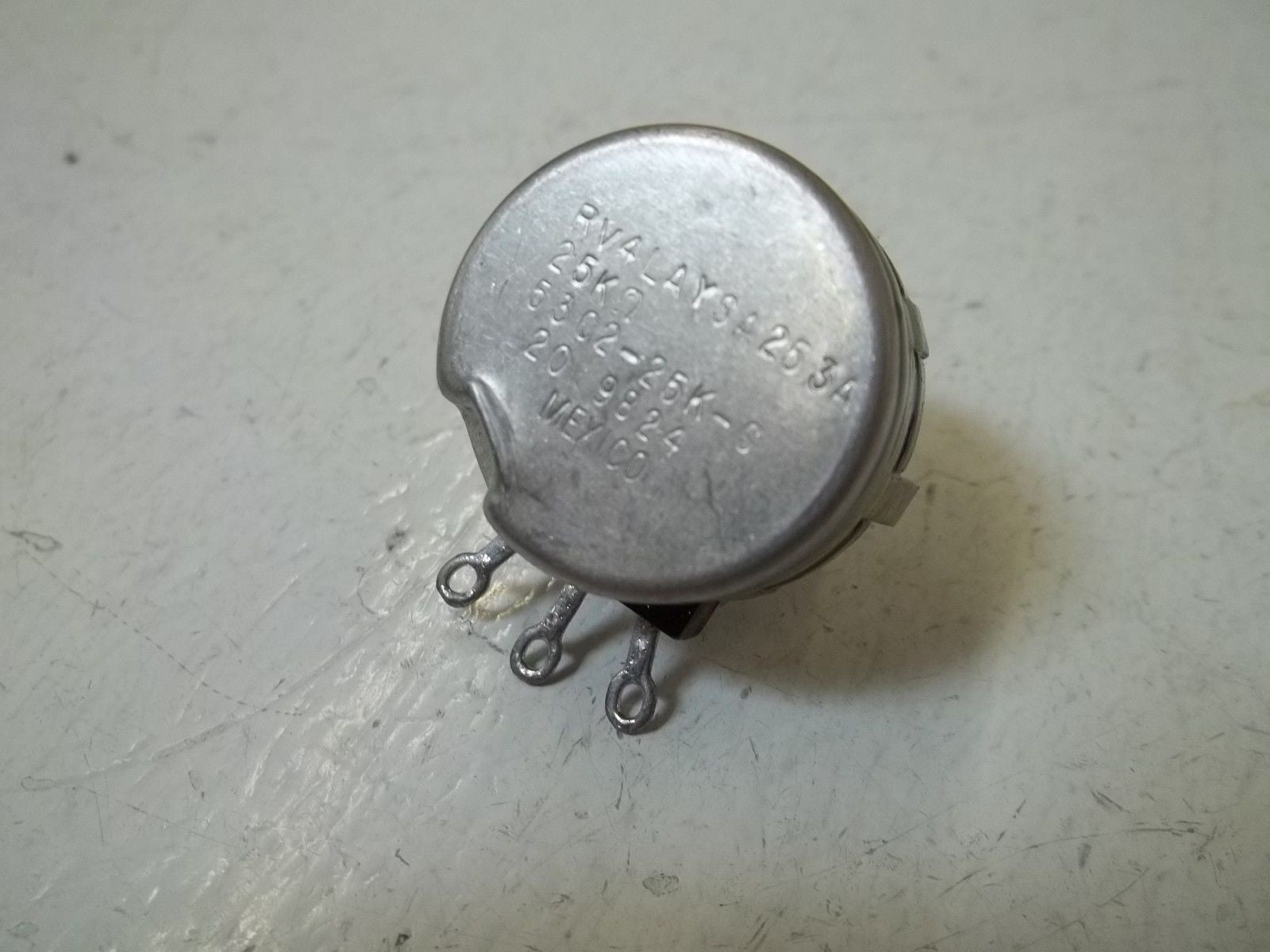 CLAROSTAT RV4LAYSA253A POTENTIOMETER *NEW IN BOX*