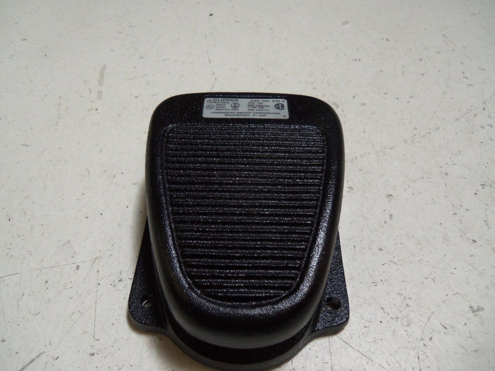 CLIPPER 632-S FOOT SWITCH *NEW IN BOX*
