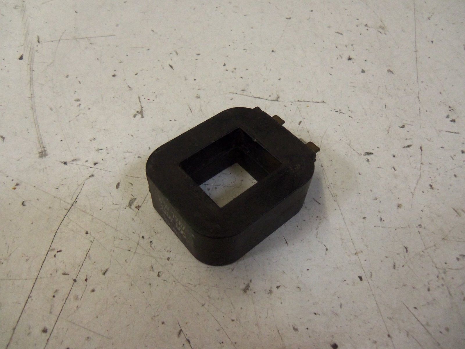 COIL 10-68 220V *USED*