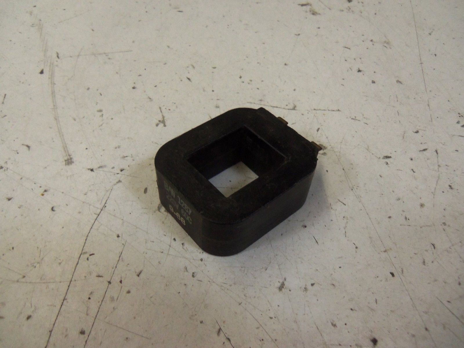 COIL 9-68 220V *USED*