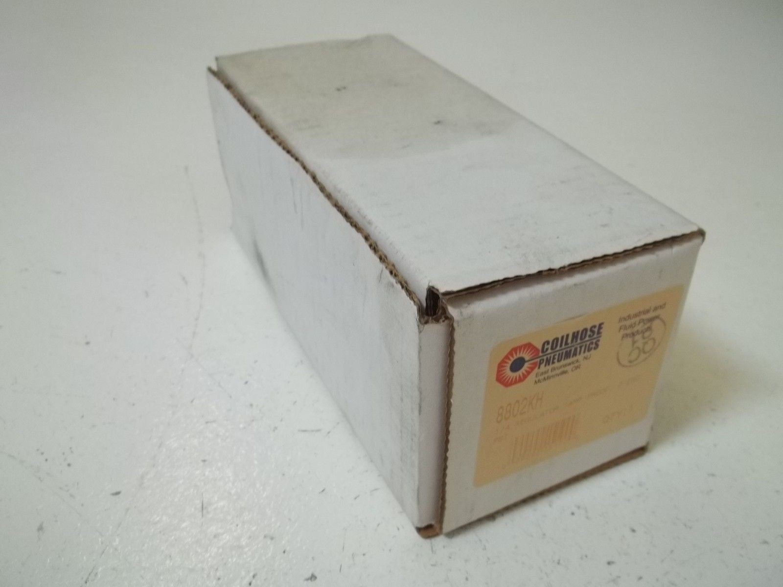 COILHOSE PNEUMATIC 8802KH 1/4" REGULATOR TAMP.PROOF 0-250 *NEW IN BOX*