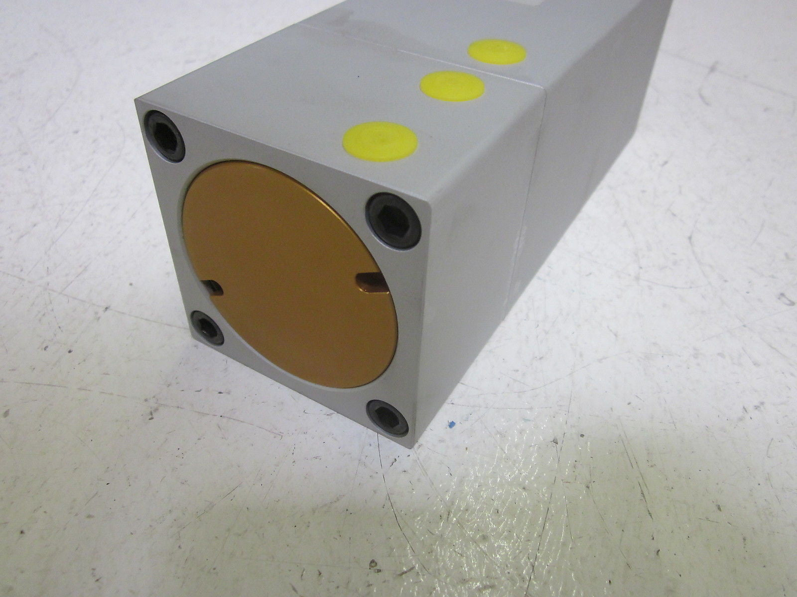 COMPACT Q02-5037 *USED*