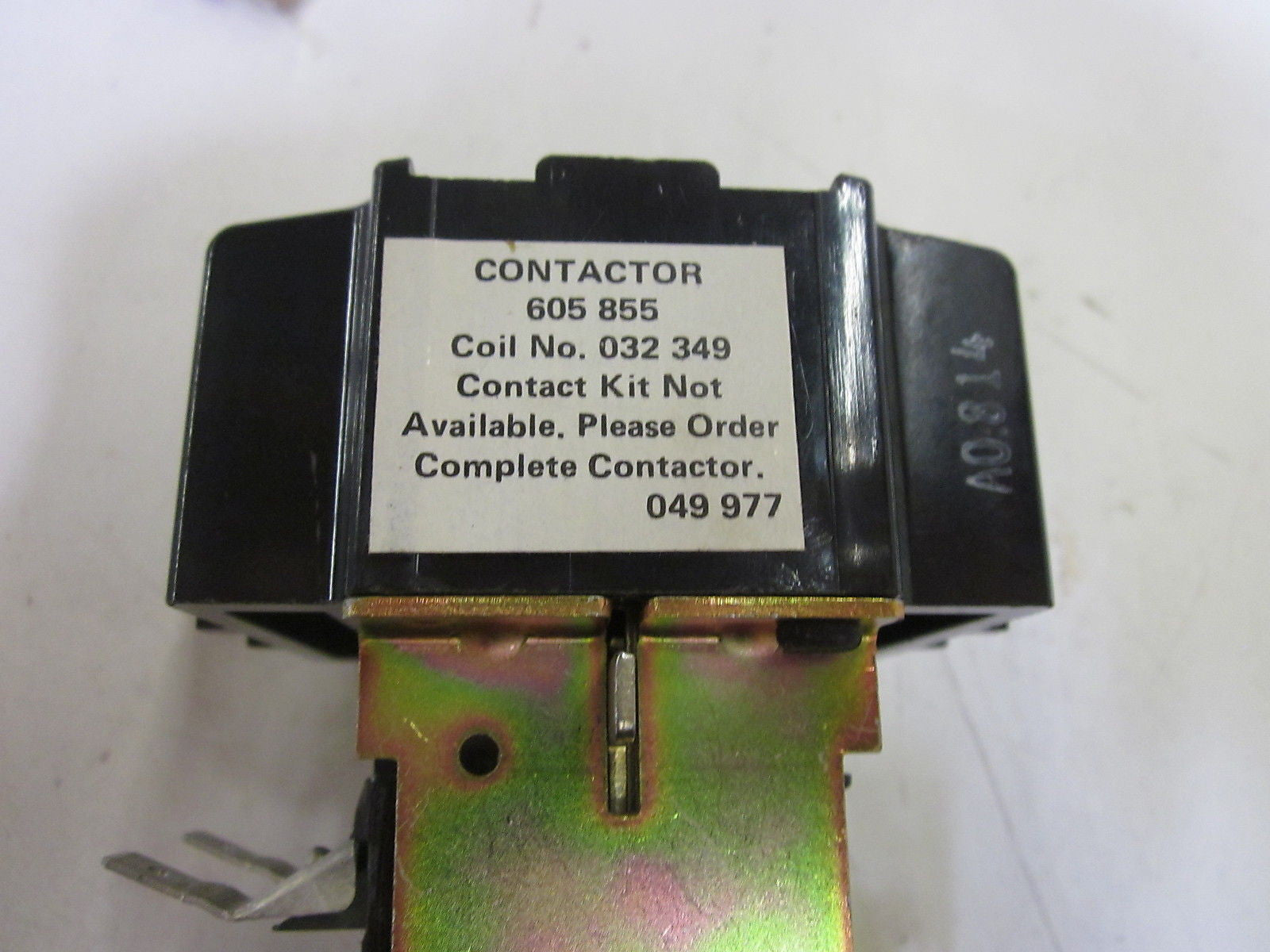 CONTACTOR 032 349 *NEW NO BOX*
