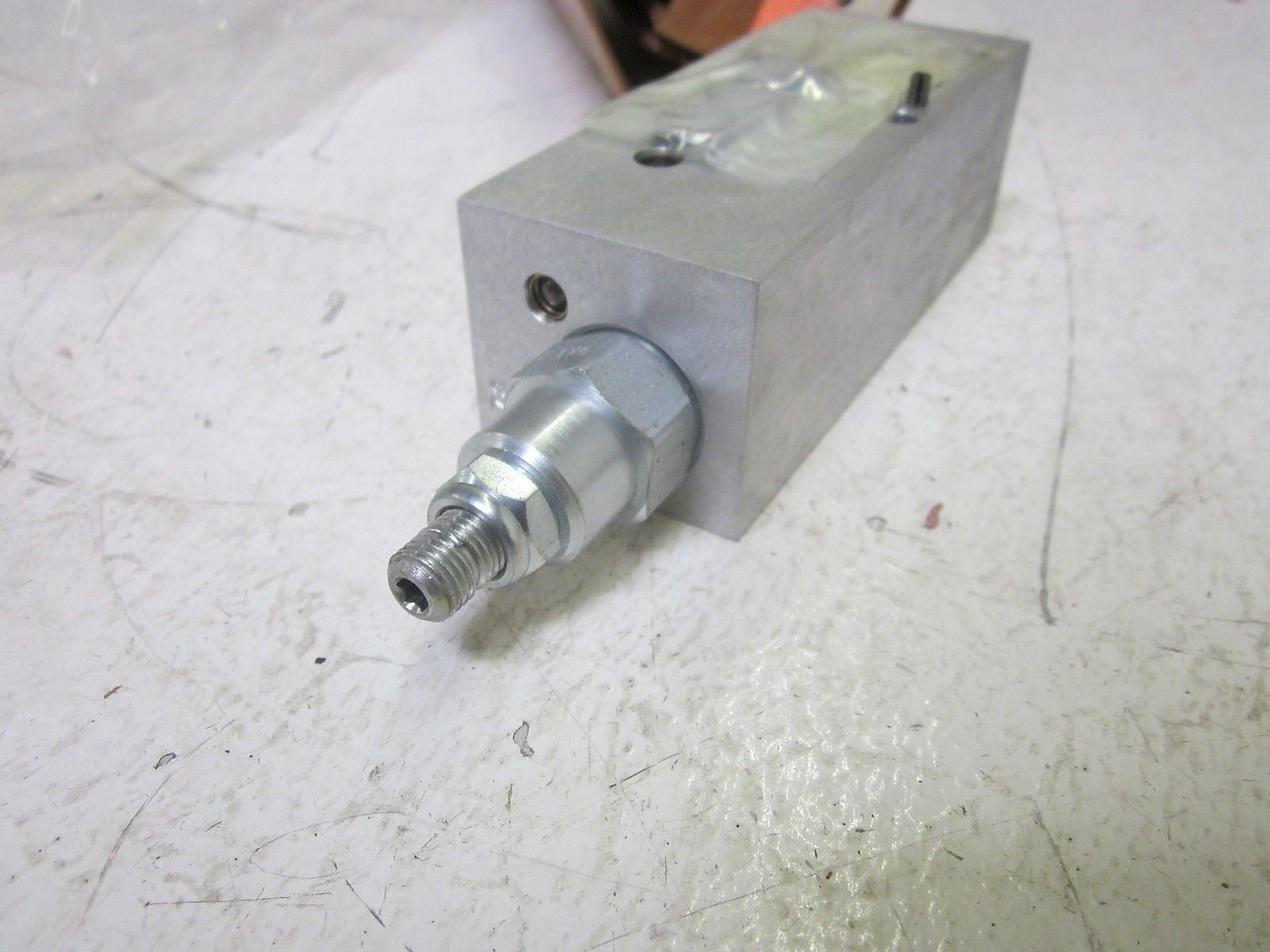 CONTINENTAL HYDRAULICS P5S-RP-300-G-S-B RELIEF VALVE  *NEW IN BOX*